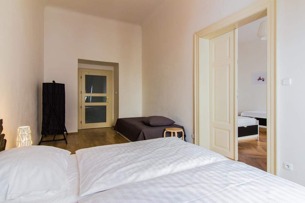 Mighty Prague Apartments Truhlarska Екстериор снимка