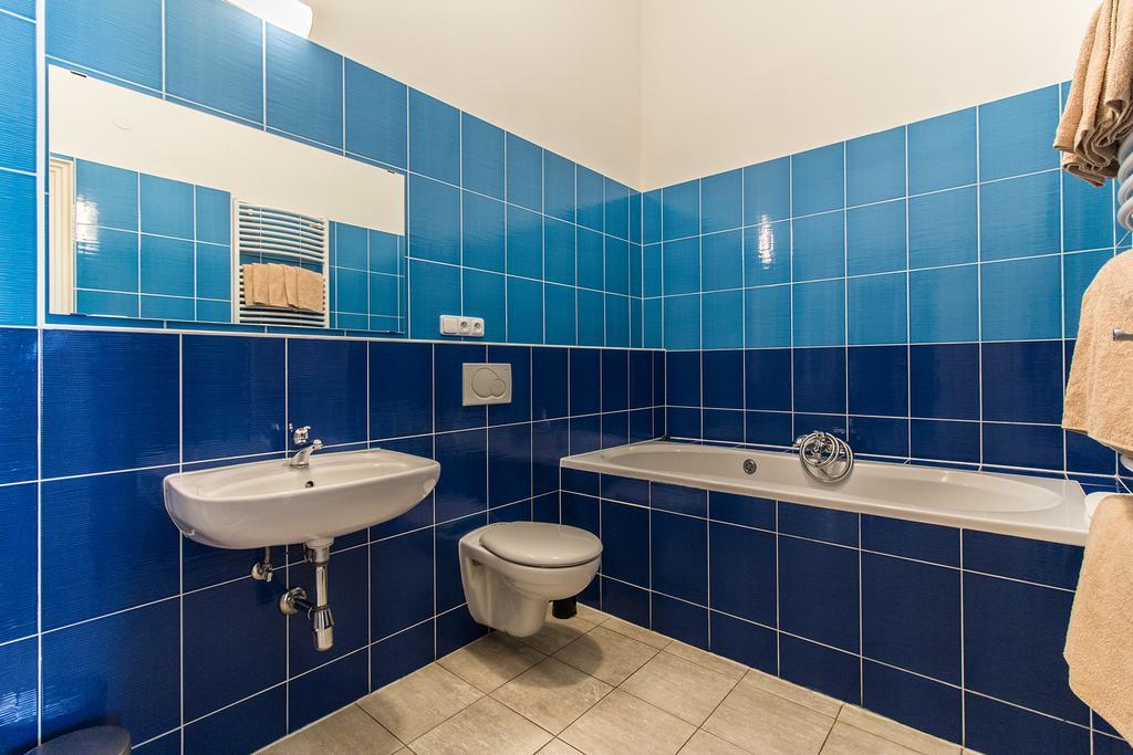 Mighty Prague Apartments Truhlarska Екстериор снимка