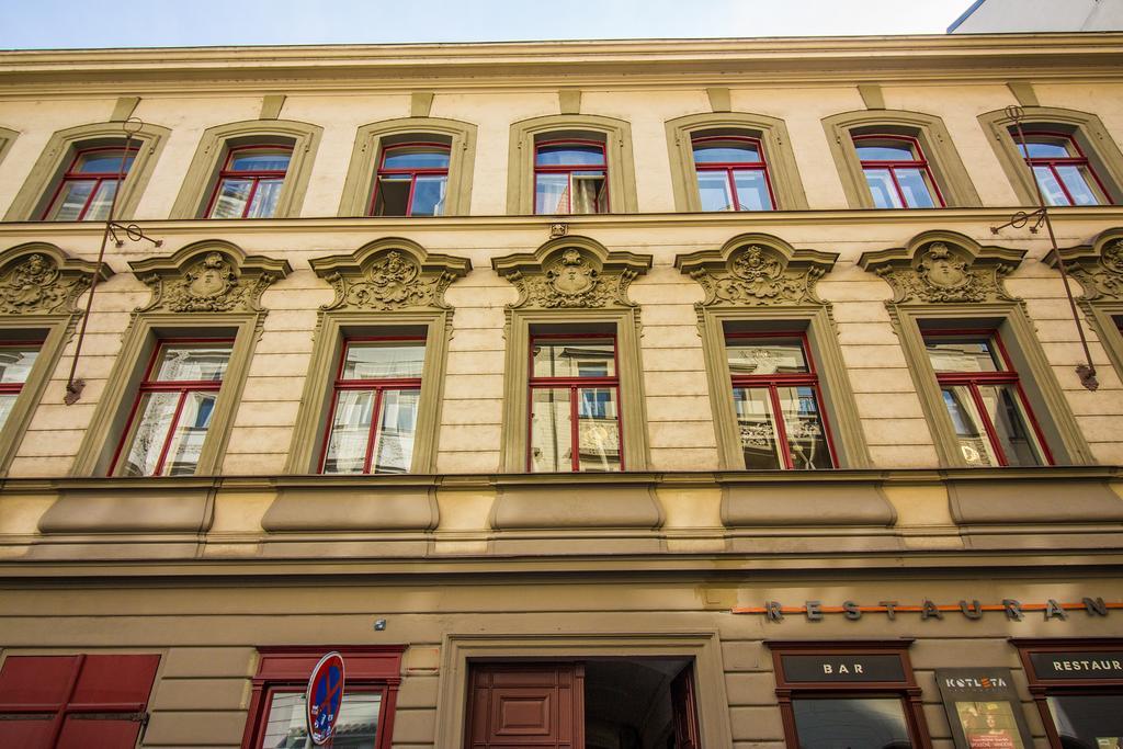 Mighty Prague Apartments Truhlarska Екстериор снимка
