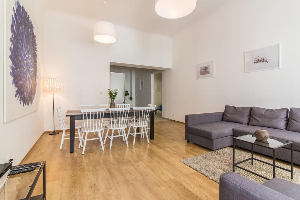 Mighty Prague Apartments Truhlarska Екстериор снимка